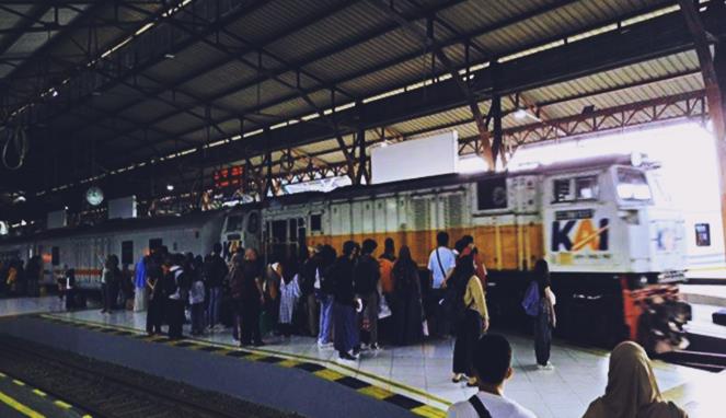 lonjakan penumpang kereta api dari stasiun daop 5 purwokerto selama libur idul adha