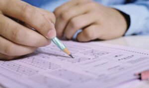Cara Siswa Cerdas Mengalahkan Kecemasan di Ujian dengan Mudah!
