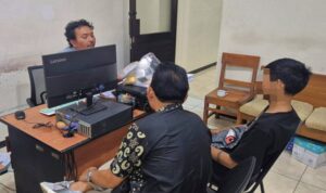 Interogasi Pemilik Narkoba di Purwokerto