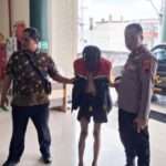 Kapolsek Karanglewas AKP Heri Sudaryanto membawa terduga pelaku curanmor