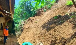 Tanah Longsor Desa Sanguwatang Purbalingga